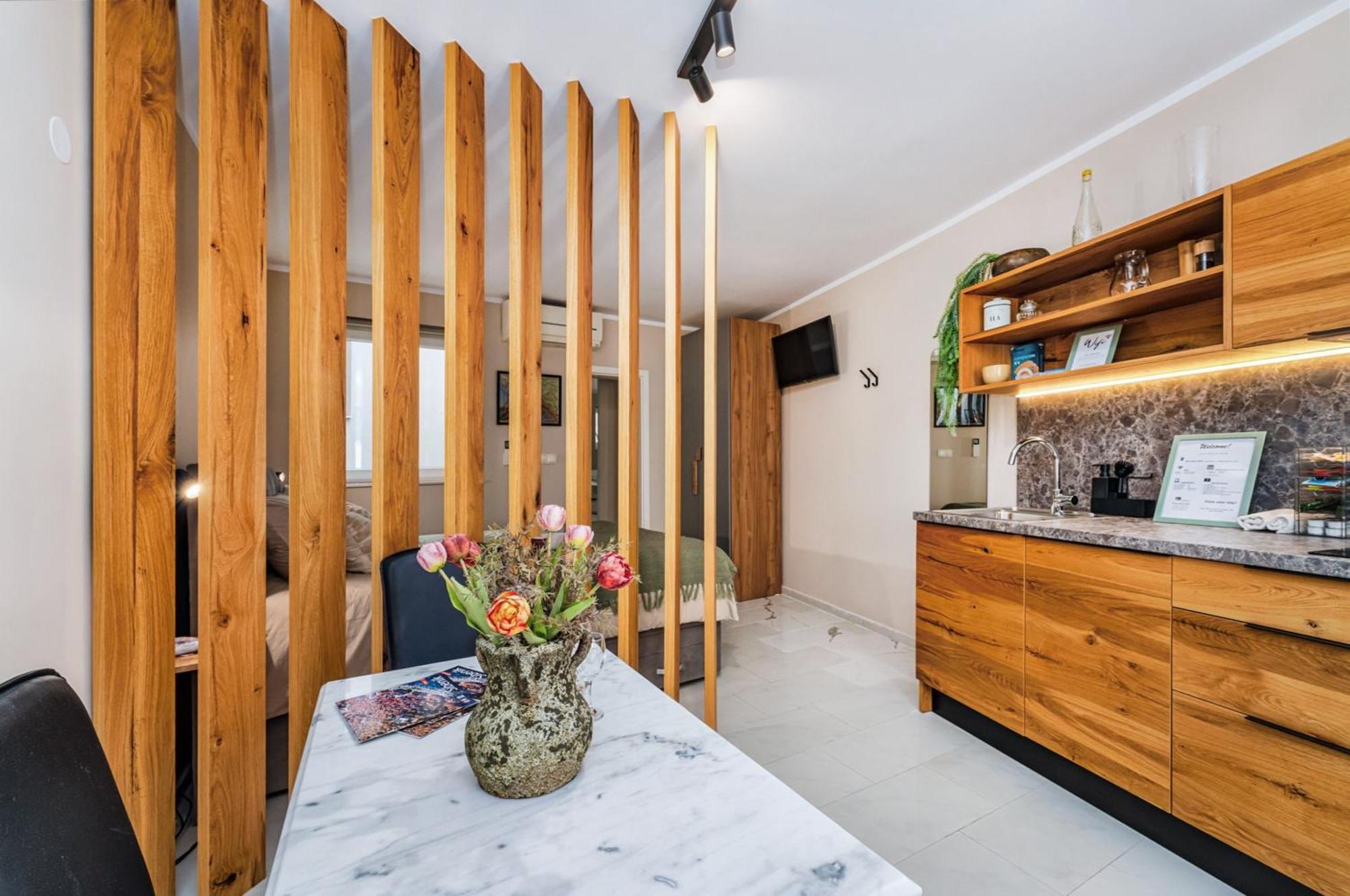 Samm Apartments 希贝尼克 外观 照片
