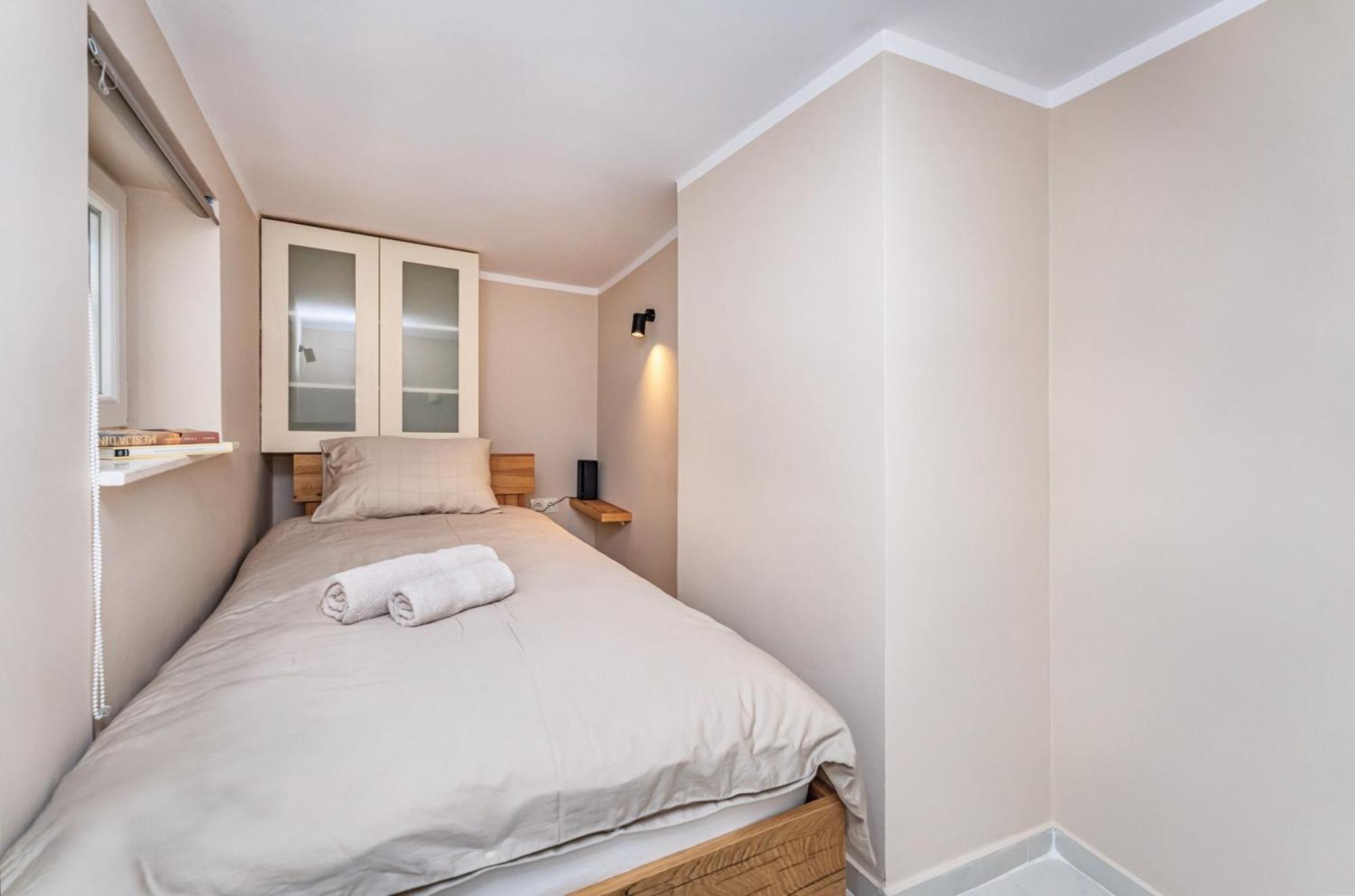 Samm Apartments 希贝尼克 外观 照片