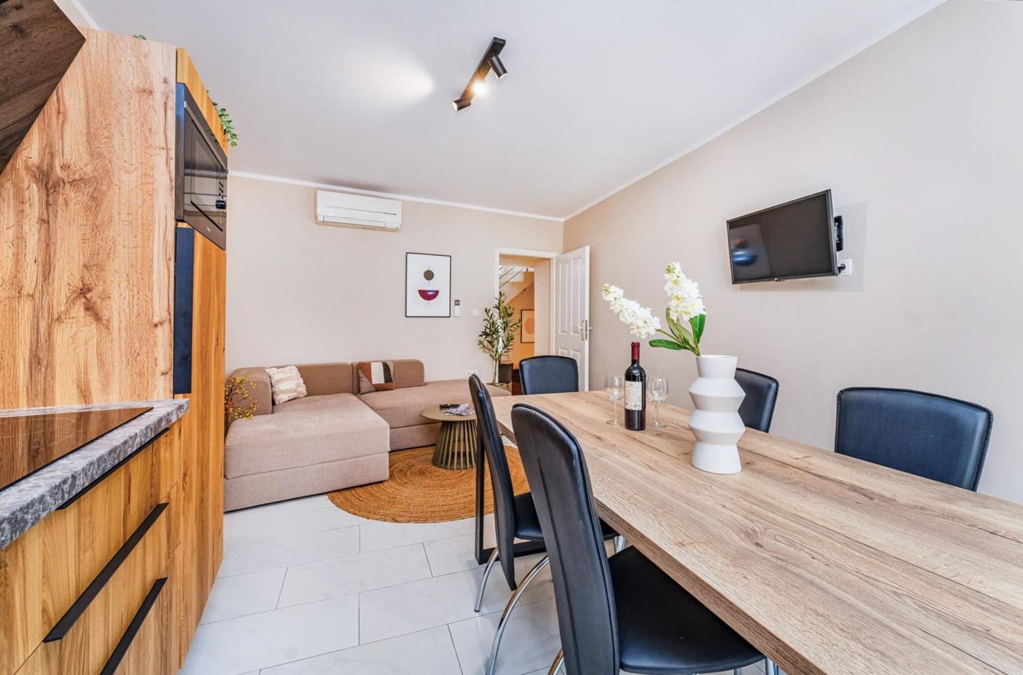 Samm Apartments 希贝尼克 外观 照片
