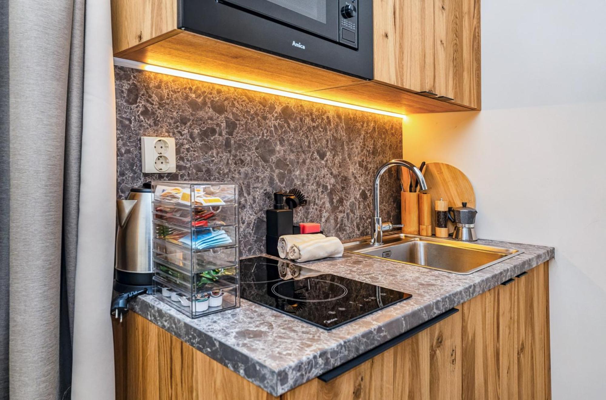 Samm Apartments 希贝尼克 外观 照片